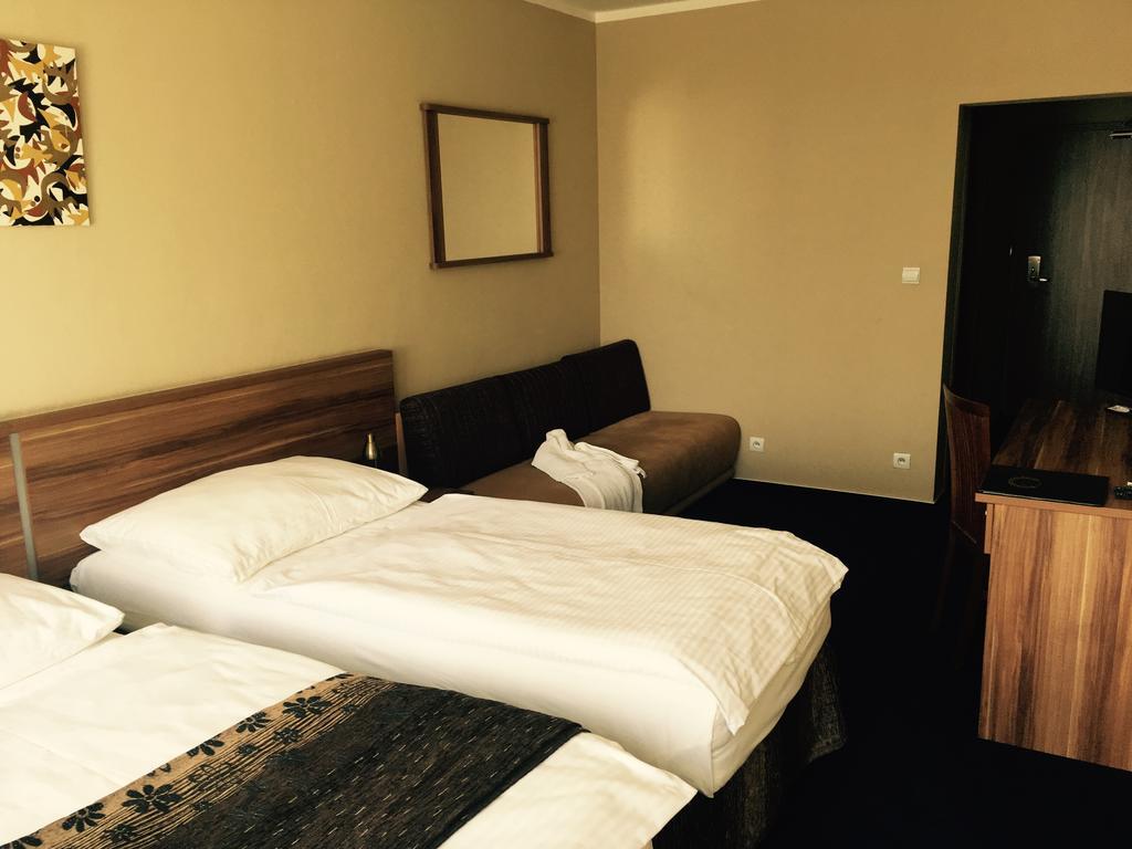 מרטין Hotel Victoria מראה חיצוני תמונה