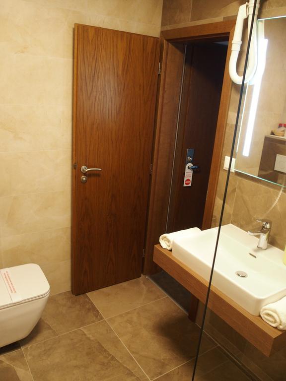 מרטין Hotel Victoria מראה חיצוני תמונה